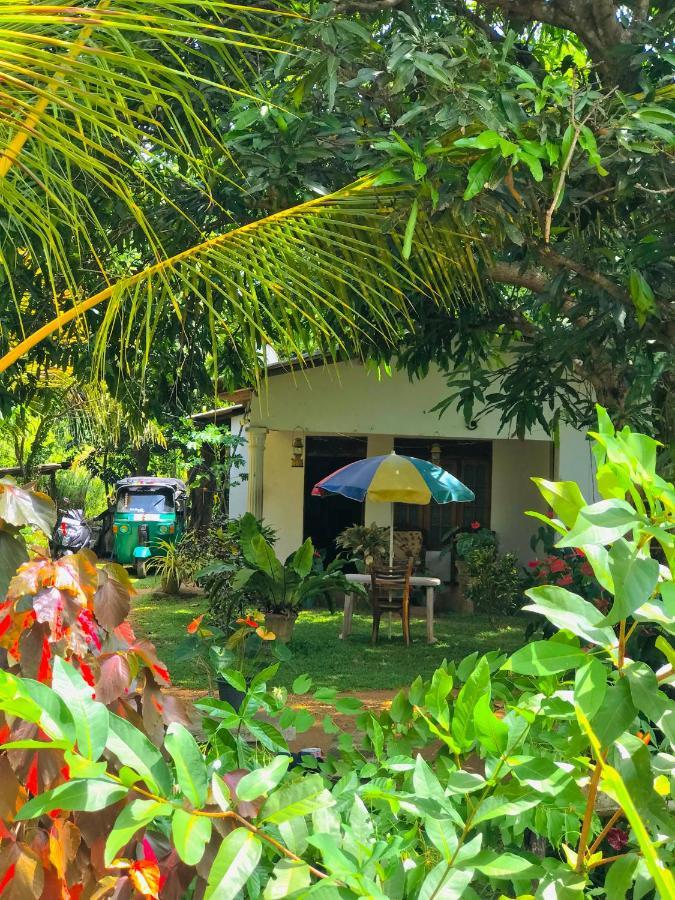 Sigiri Lakshan Home Stay Sigiriya Esterno foto