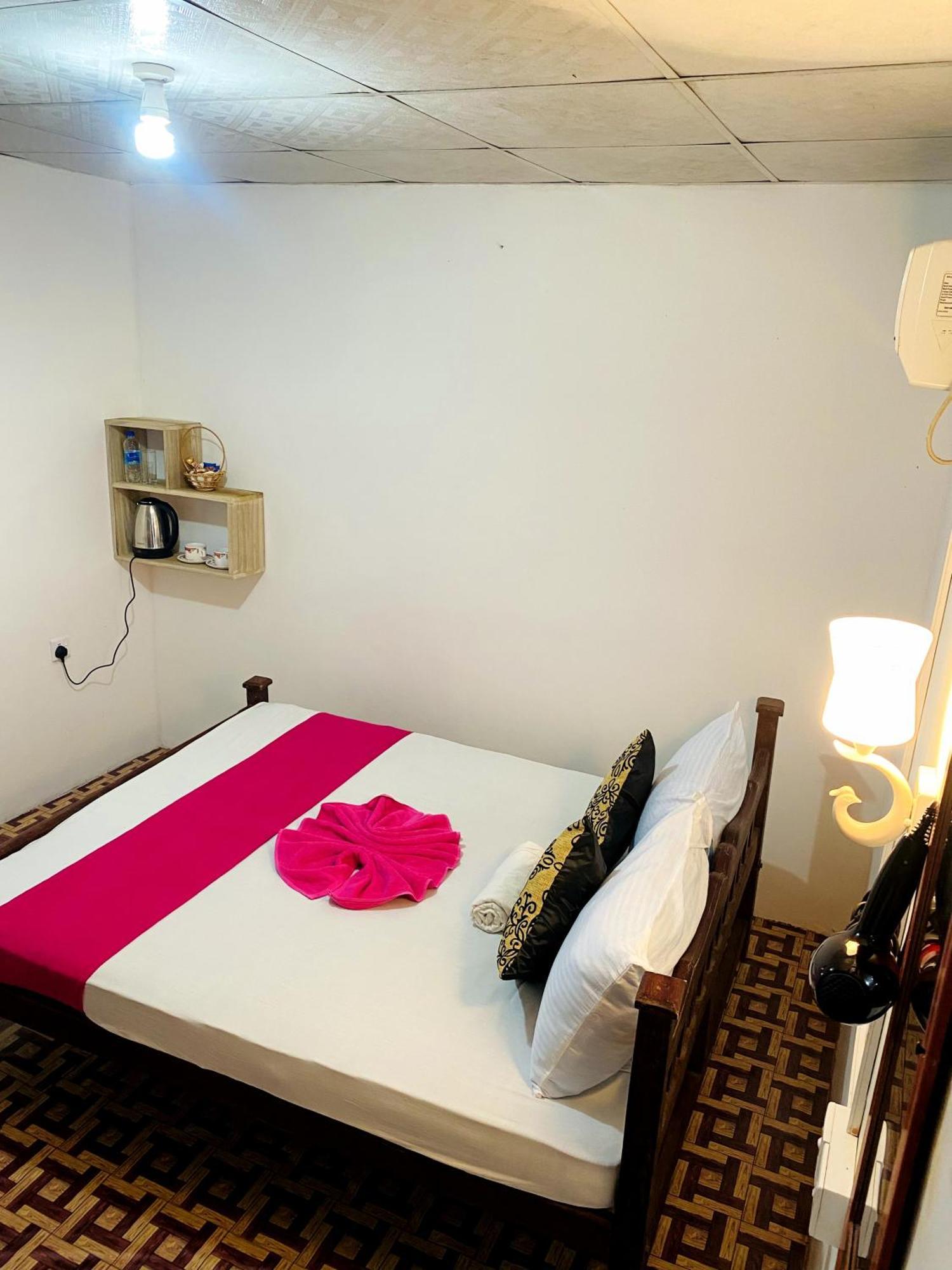 Sigiri Lakshan Home Stay Sigiriya Esterno foto
