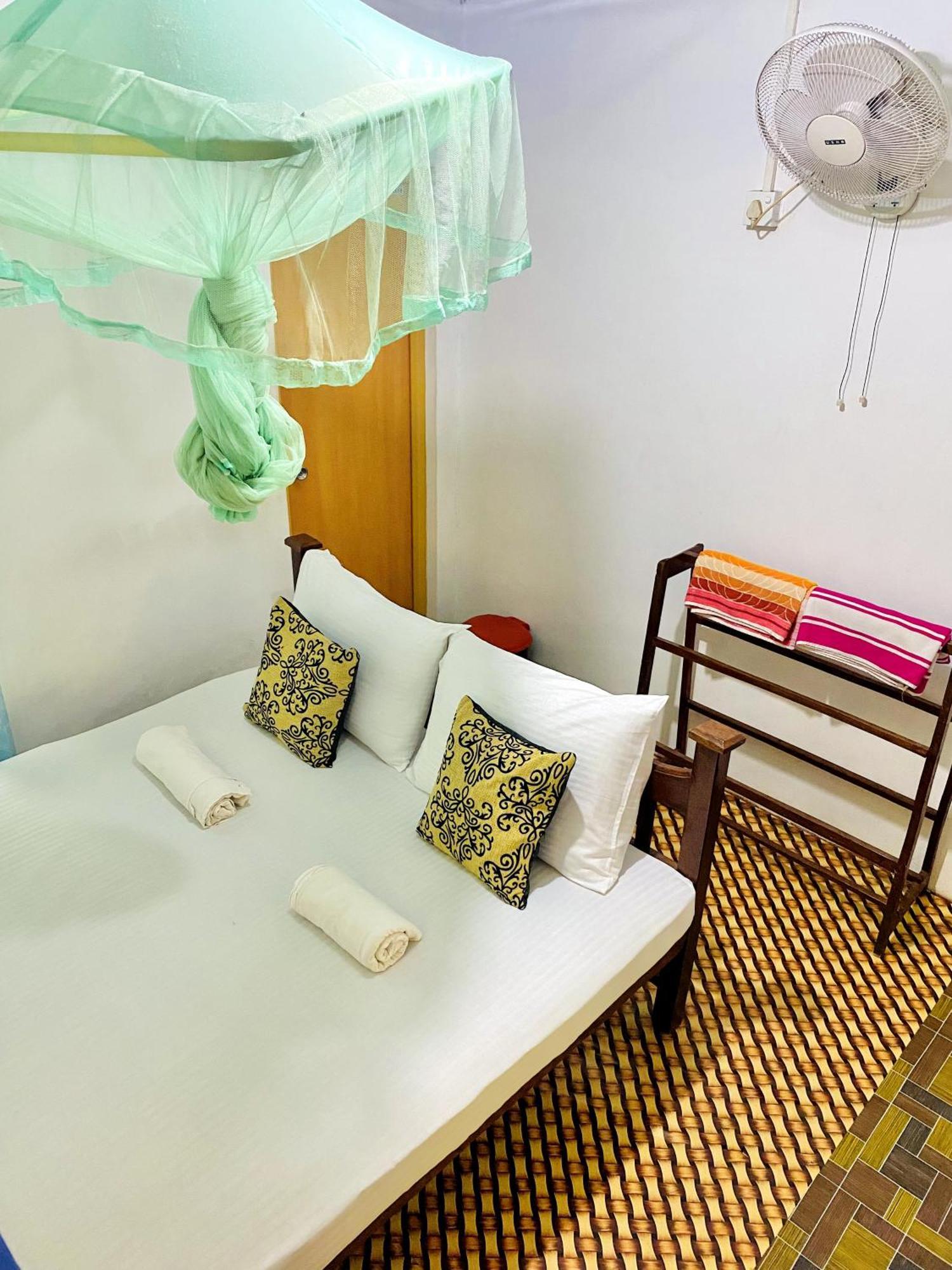 Sigiri Lakshan Home Stay Sigiriya Esterno foto